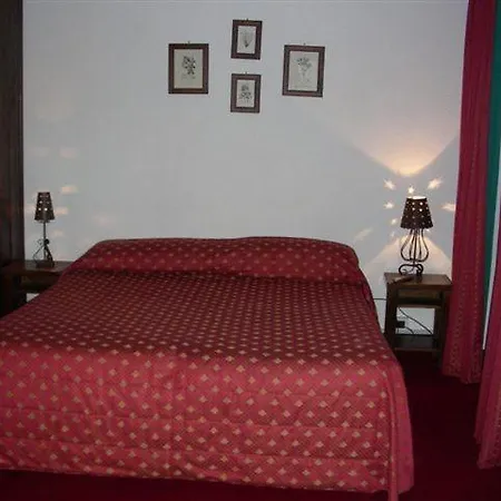 Tavernier فندق 3*