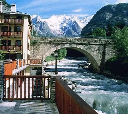 Tavernier Szálloda Courmayeur