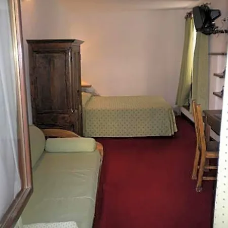 Tavernier Hotel Courmayeur
