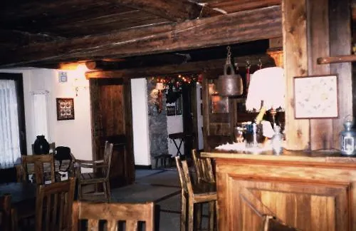 Tavernier Ξενοδοχείο Κουρμαγιέρ