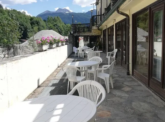 Ξενοδοχείο Tavernier 3*